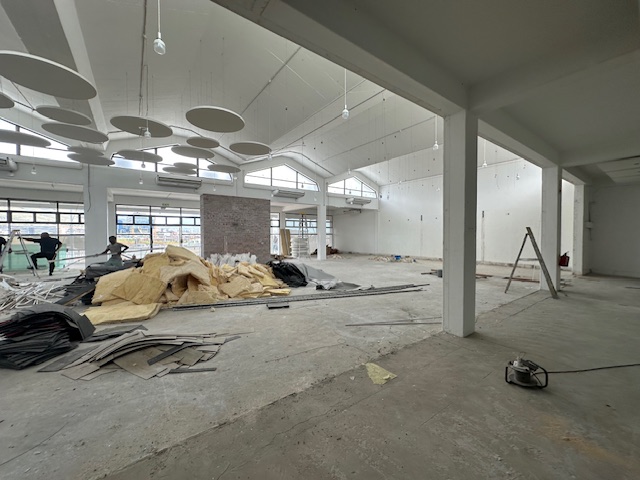 To Let commercial Property for Rent in Maitland Western Cape